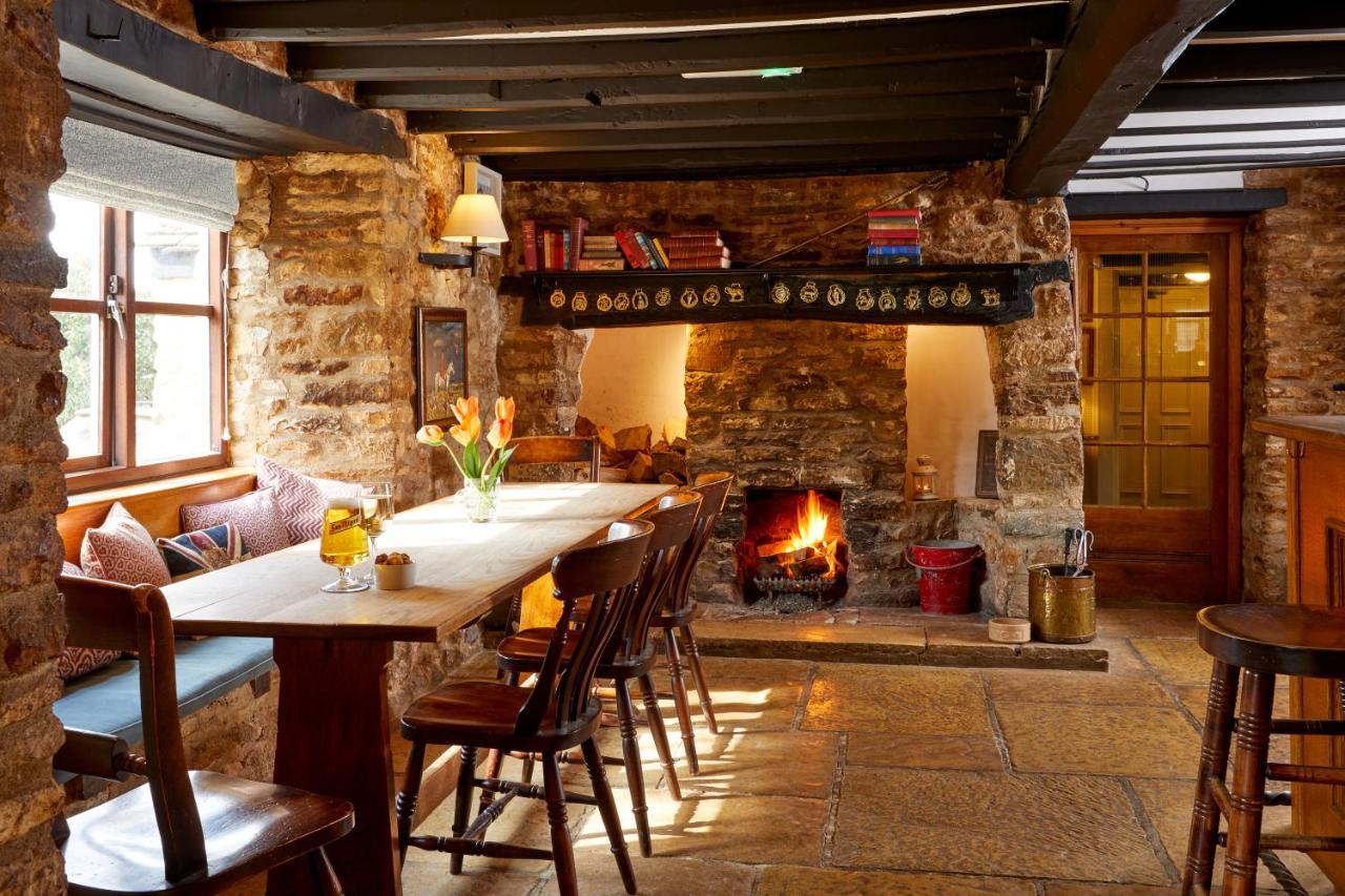 The Crown Inn, Church Enstone Chipping Norton Exterior foto